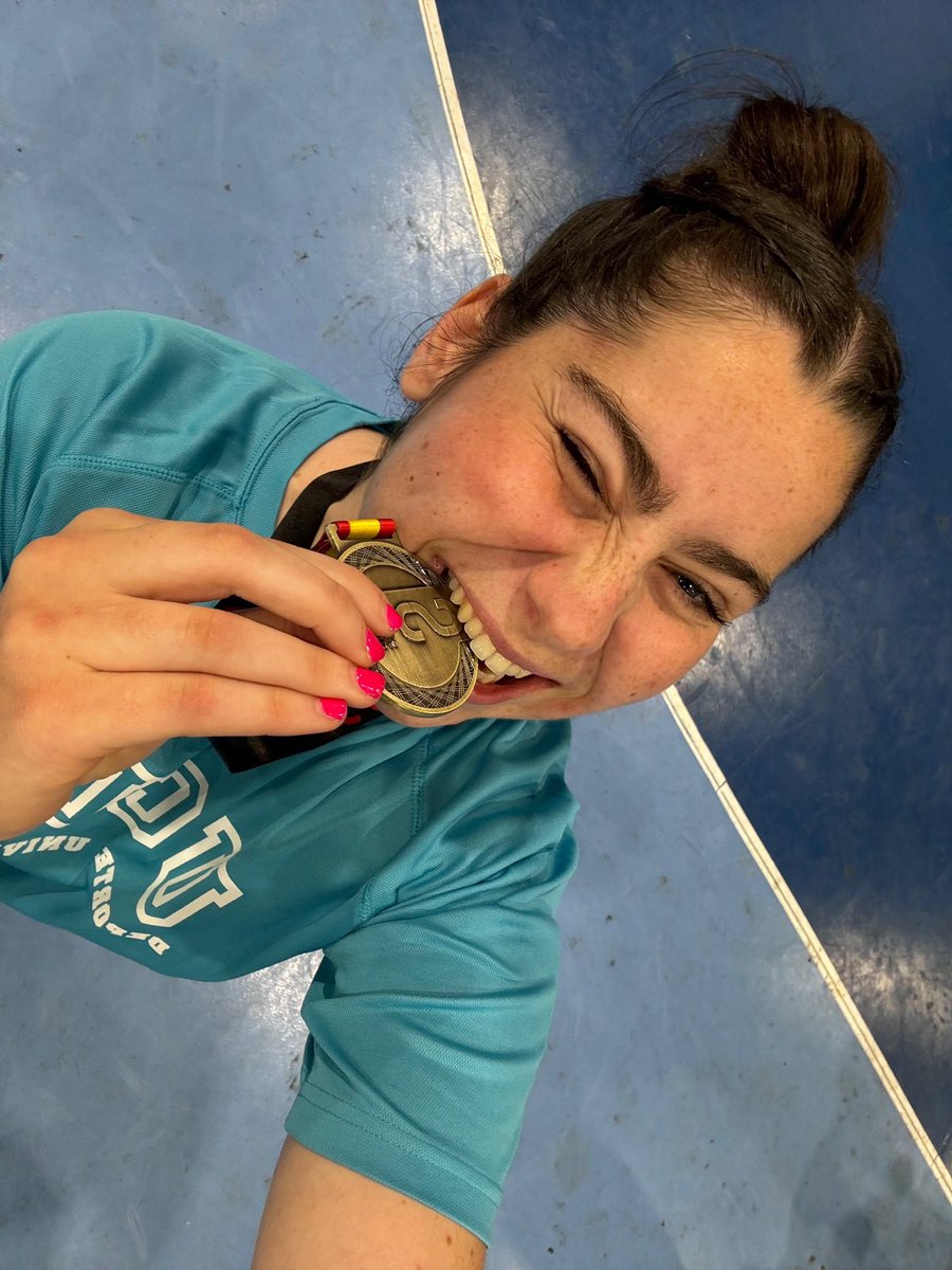 aandreasuarez_'s tweet photo. CAMPEONAS DE ESPAÑA UNIVERSITARIAS❤️‍🔥🥇 que semana tan intensa y tan bonita🫂😁 https://t.co/PzrB6VsVmY