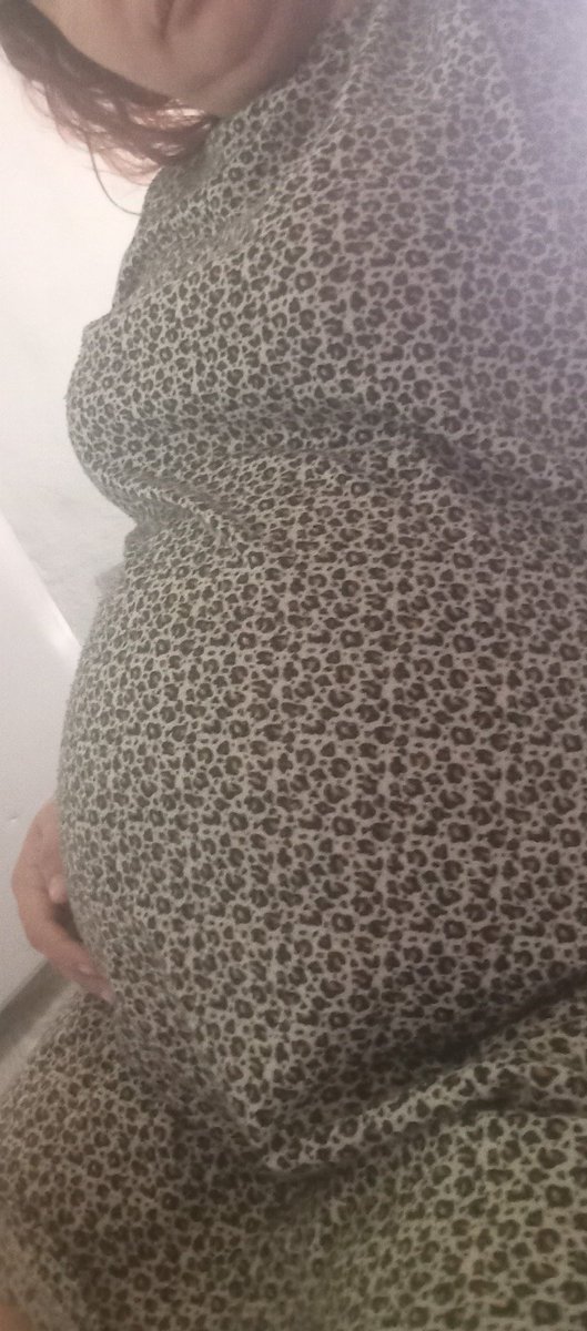 alexyale24's tweet photo. Holiiii una disculpa por la ausencia pero ps tenemos un pequeño detallito 👇🏻🤰🏻en unos meses regresamos o quieren contenido asi? Denle rt y comenten y subimos fotitos https://t.co/NSzYiLjc3g