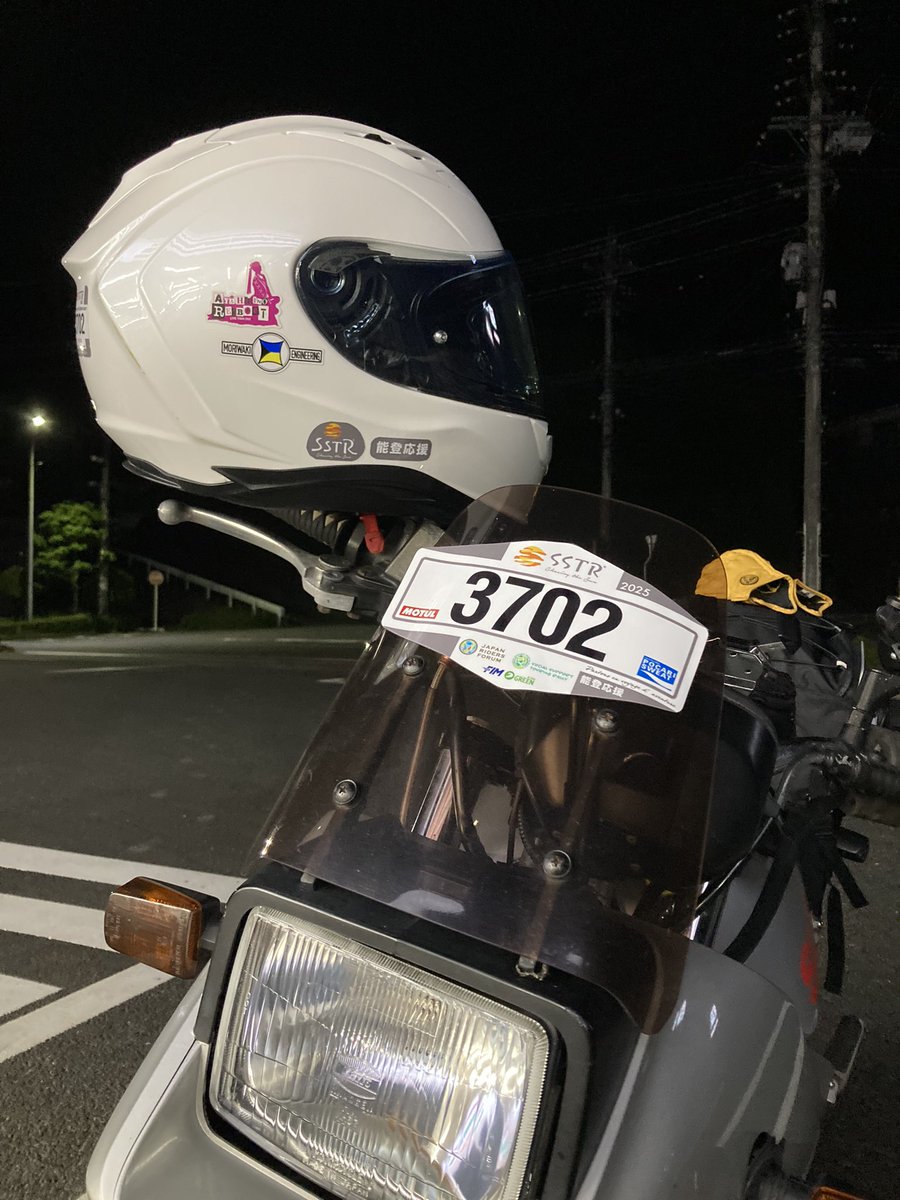 katana2502's tweet photo. 日の出の海岸へ向けて出発🏍️

#SSTR2025 https://t.co/DGmqOjmHPm