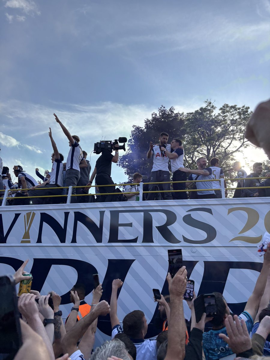 Incredible scenes in N17 💙🤍