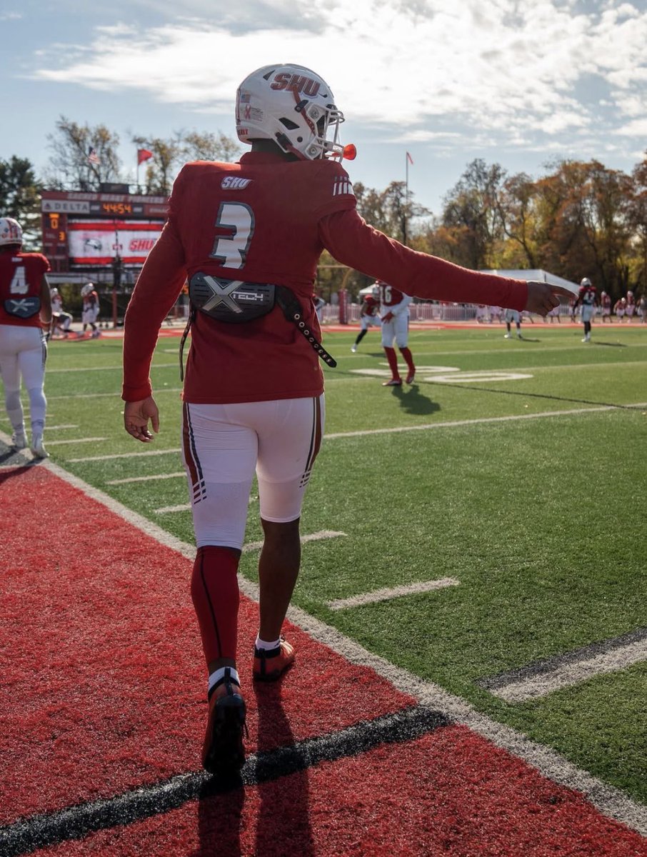 Shermar Collins (@shermarjr2026) on Twitter photo #AGTG After a great conversation with <a href="/Coach__Duke/">Kevin Duke</a> I am blessed to receive an offer from <a href="/SHU__Football/">Sacred Heart Football</a>!!🔴⚪️
<a href="/TheVilleBolts/">Millville HS Football</a> <a href="/TBoltAthletics/">Dave LaGamba</a> <a href="/CoachSC3/">Coach Shamere Collins</a> #AGTG After a great conversation with <a href="/Coach__Duke/">Kevin Duke</a> I am blessed to receive an offer from <a href="/SHU__Football/">Sacred Heart Football</a>!!🔴⚪️
<a href="/TheVilleBolts/">Millville HS Football</a> <a href="/TBoltAthletics/">Dave LaGamba</a> <a href="/CoachSC3/">Coach Shamere Collins</a>
