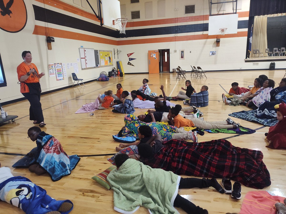 Cool Reads Reading Celebration <a href="/McCroreyListon/">McCrorey-Liston School of Technology</a>