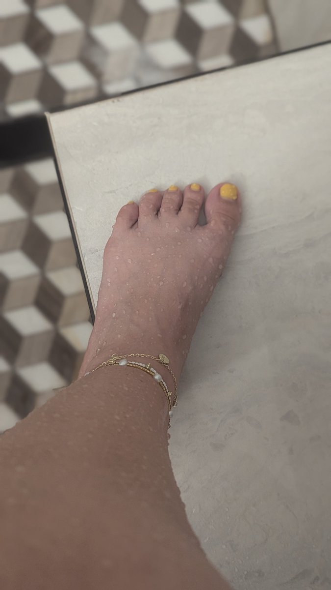 sweetfeetlver's tweet photo. #showerfeet #feetpay #feetpaypal #feetcashapp #feetvenmo #feetfetısh #feetworshi̇p #feetgoddess  @dopafeet @Feet_Shoutout @feetandsoles5 @feetshowcase24 @HallOfFameToes @rt_feet @rt_feetnfunn https://t.co/0ebnlP9Bcj