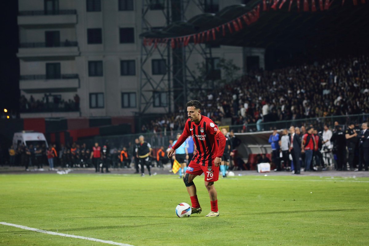 vansporfk's tweet photo. Play-off Sefiri  BCK !! 

@vansporfk https://t.co/2sjIImPchb