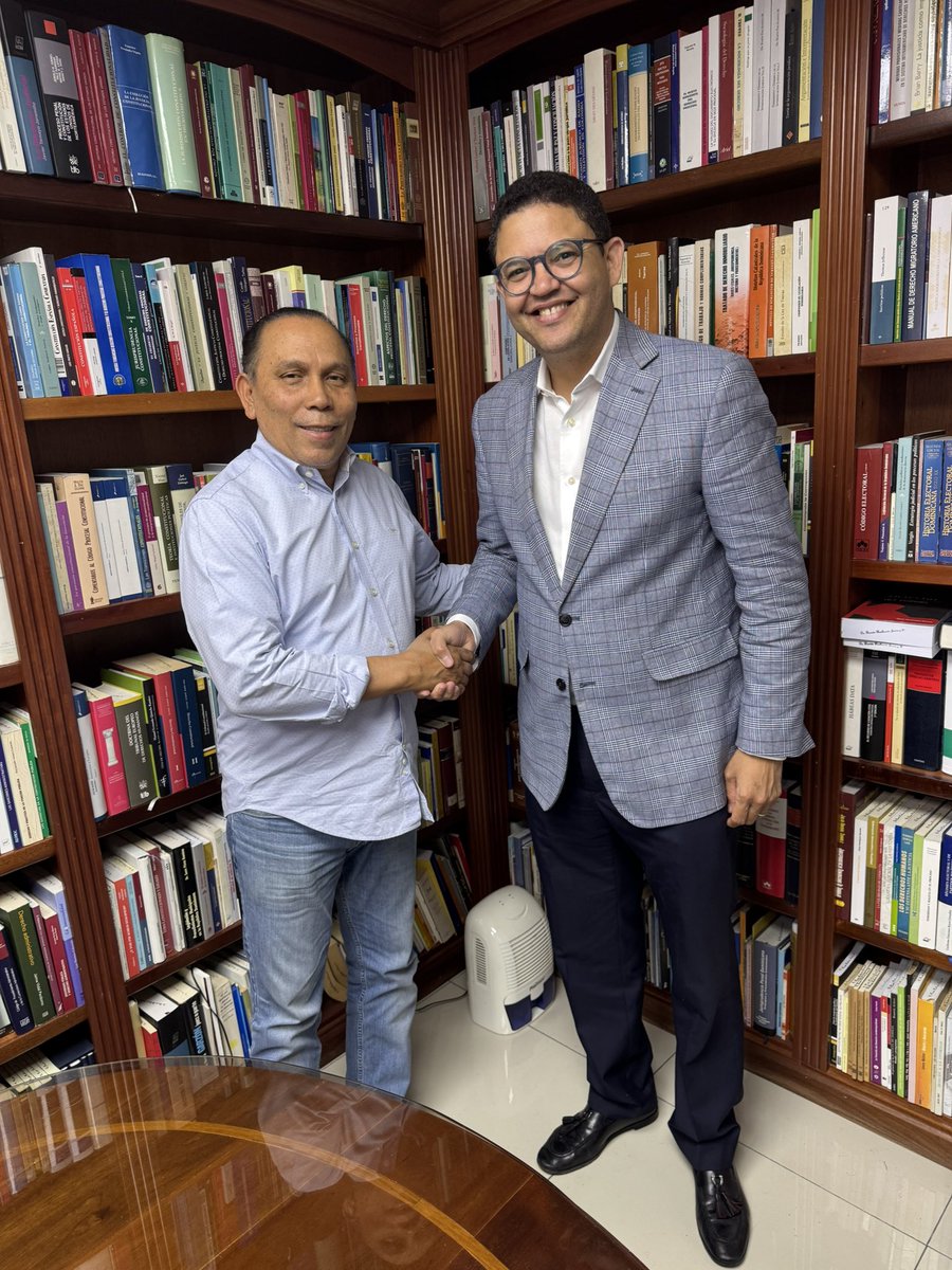 Fausto Montes de Oca (@faumontes) on Twitter photo Visitando al amigo y compañero <a href="/radhamesjimenez/">Radhames Jimenez</a> , con el cual estamos compartiendo ideas para llevar al compañero presidente <a href="/LeonelFernandez/">Leonel Fernández</a> al poder en 2028. Visitando al amigo y compañero <a href="/radhamesjimenez/">Radhames Jimenez</a> , con el cual estamos compartiendo ideas para llevar al compañero presidente <a href="/LeonelFernandez/">Leonel Fernández</a> al poder en 2028.