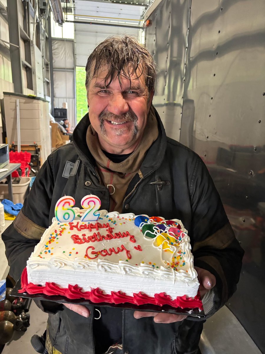 Happy Birthday to one of our fearless leaders and Prez  !  Still leading from the front lines and mastering the craft … Have a great year Cap from all of us at Hogtown Fools !