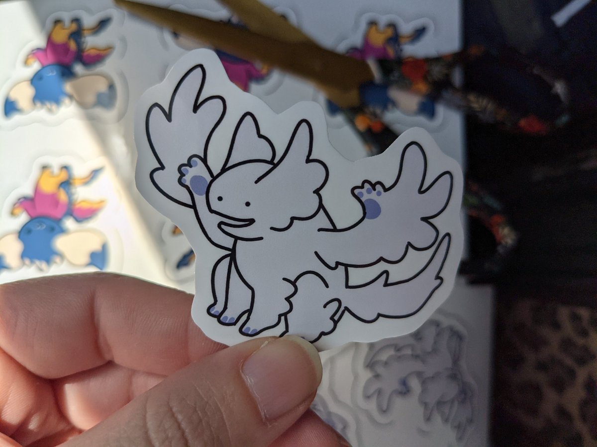 solthrys's tweet image. Day job kept me busy so I&apos;m cutting out some happy boys on the drive to Fanime 

(send help I have 36 sheets to cut)