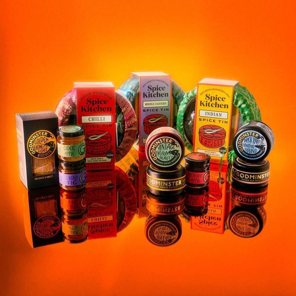 We’ve joined forces with our pals @spicekitchenuk for a seriously tasty giveaway! You could #win one of their brilliant spice tins plus a Born in Bruton Gift Set packed with all the Godminster essentials.

3 lucky foodies will win big, enter now: buff.ly/zyffIa9