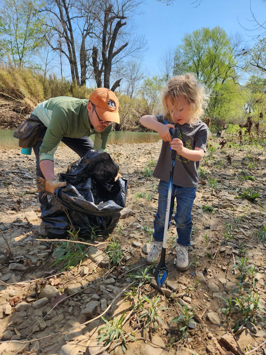 KeepARBeautiful's tweet image. The Great American Cleanup isn’t over yet — there are plenty of events left on the calendar! Whether it’s a park, a roadside or a neighborhood, your efforts make a visible difference. Find an upcoming cleanup near you and join in! #keepARbeautiful keeparkansasbeautiful.com/get-involved/c…