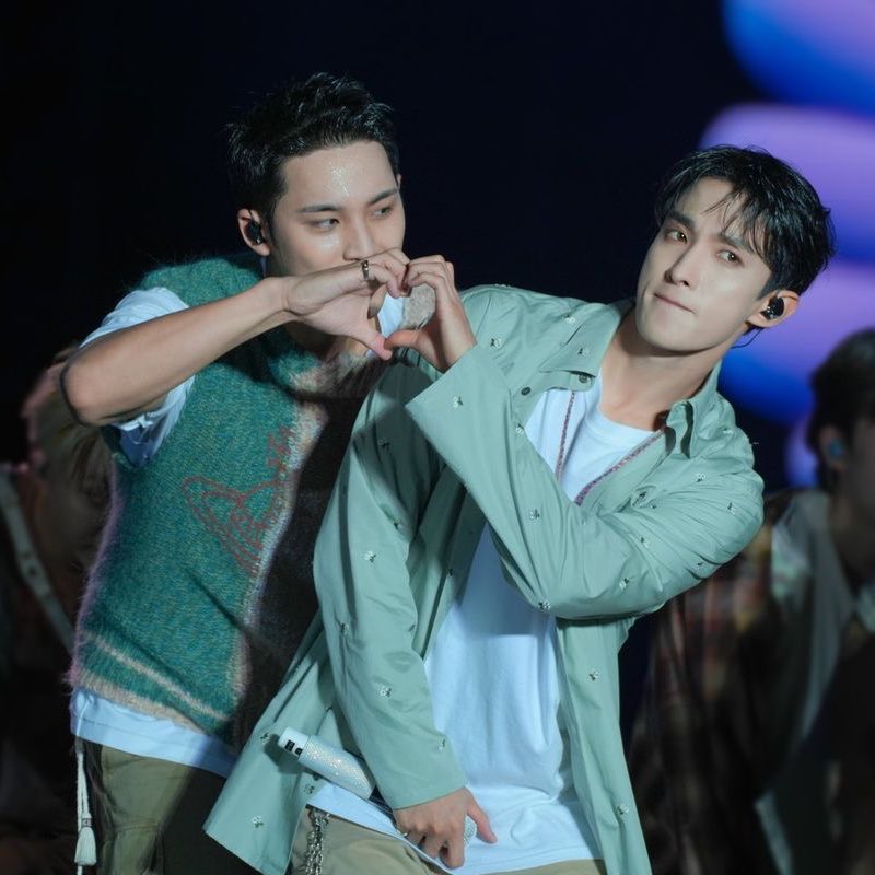 Vic 🌻 e Clara ☁️ tweet media