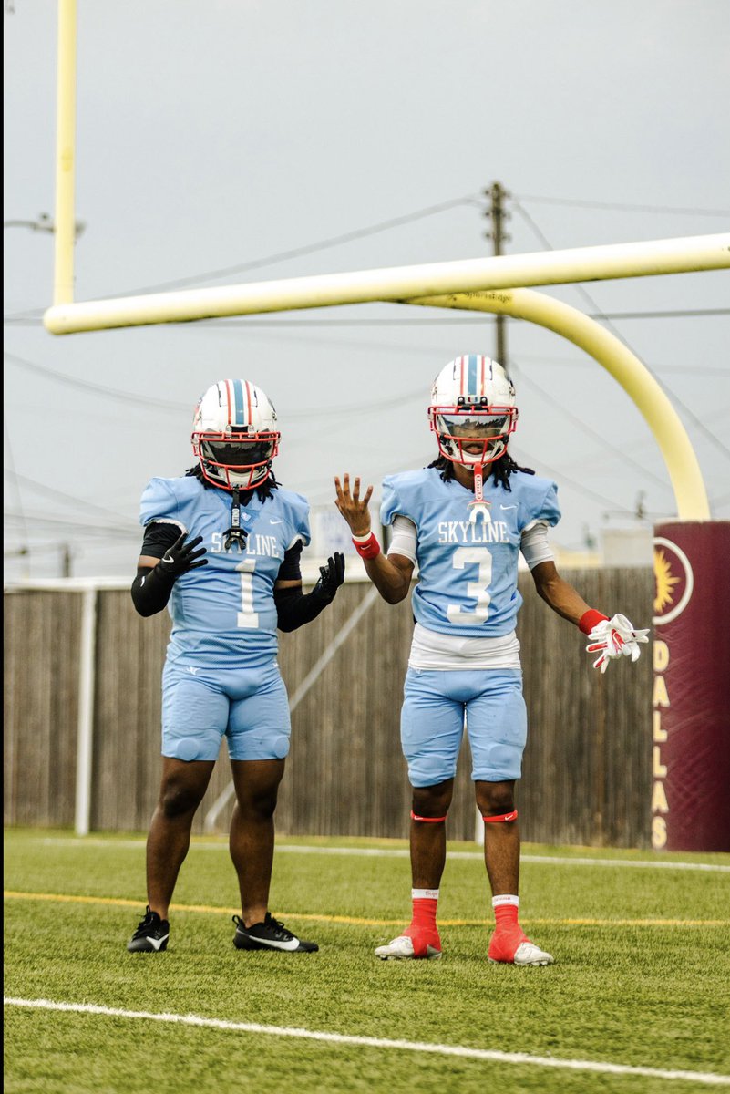 spring ball down 📝, looking forward to working very hard to getting better this summer 💪🏽💪🏽#Thankyougod <a href="/SKYLINEfb/">Skyline Football</a> #Onlyus