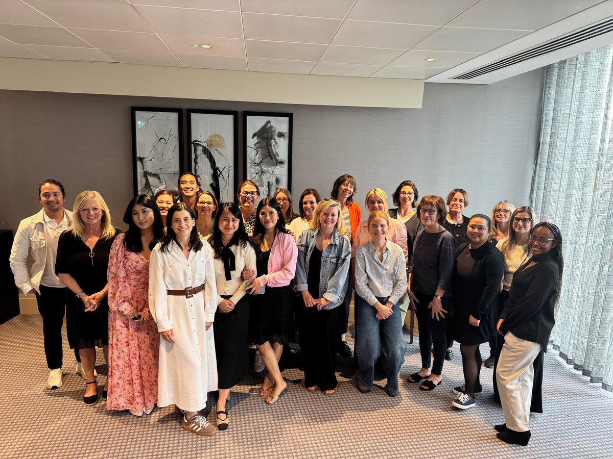 LilianaSiG's tweet photo. It was an absolute pleasure for the Hepatology CNS team @FrimleyHealth to organise the latest Hepatology Nurses South East Coast meeting. Always lovely to share knowledge and news ways of improving practice π
#livernurses https://t.co/QkDucwNA3e