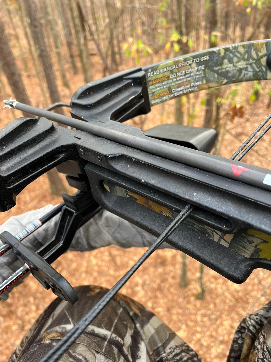 Isabe11a_Grace's tweet image. Some gifts don’t need a long explanation—one photo says it all. My uncle’s hunting gear is officially in action. Nothing beats the joy of seeing a gift so perfectly matched 🎯🦌
#HuntingVibes #GiftGameStrong #OutdoorLife #ActionReady #UncleApproved #WildernessGear #NextLevelGift