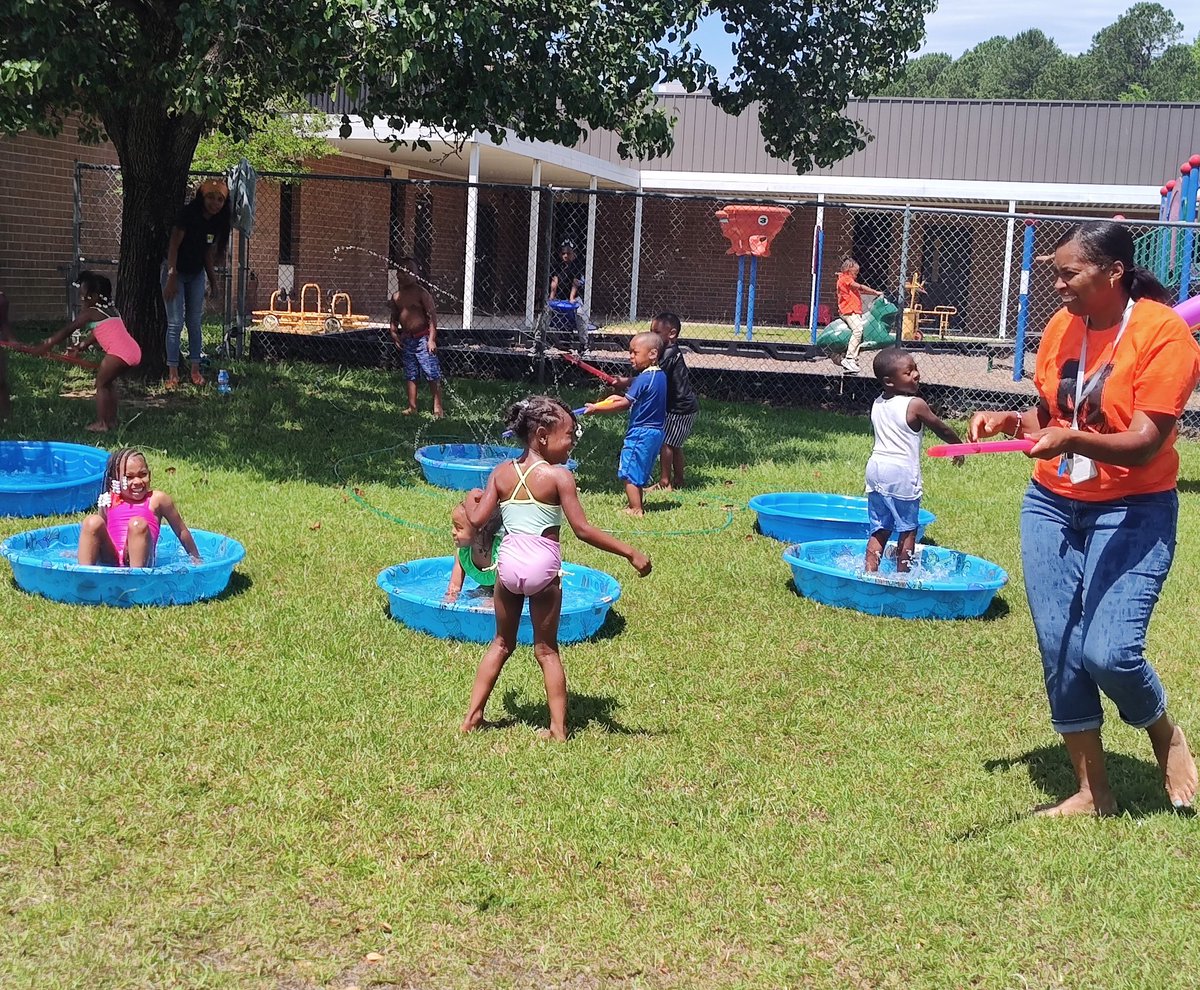 CD Splash Celebration <a href="/McCroreyListon/">McCrorey-Liston School of Technology</a>