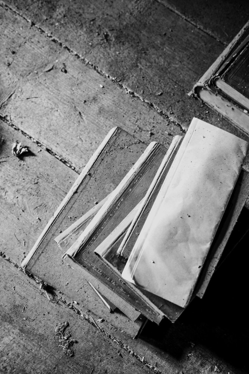 Limn's founding editors Christopher Kelty, Andrew Lakoff, and Stephen Collier conclude Issue 11 with a reflection on the journal’s origins.  

Limn 11 - The Obsolescence Issue

limn.press/article/is-lim…