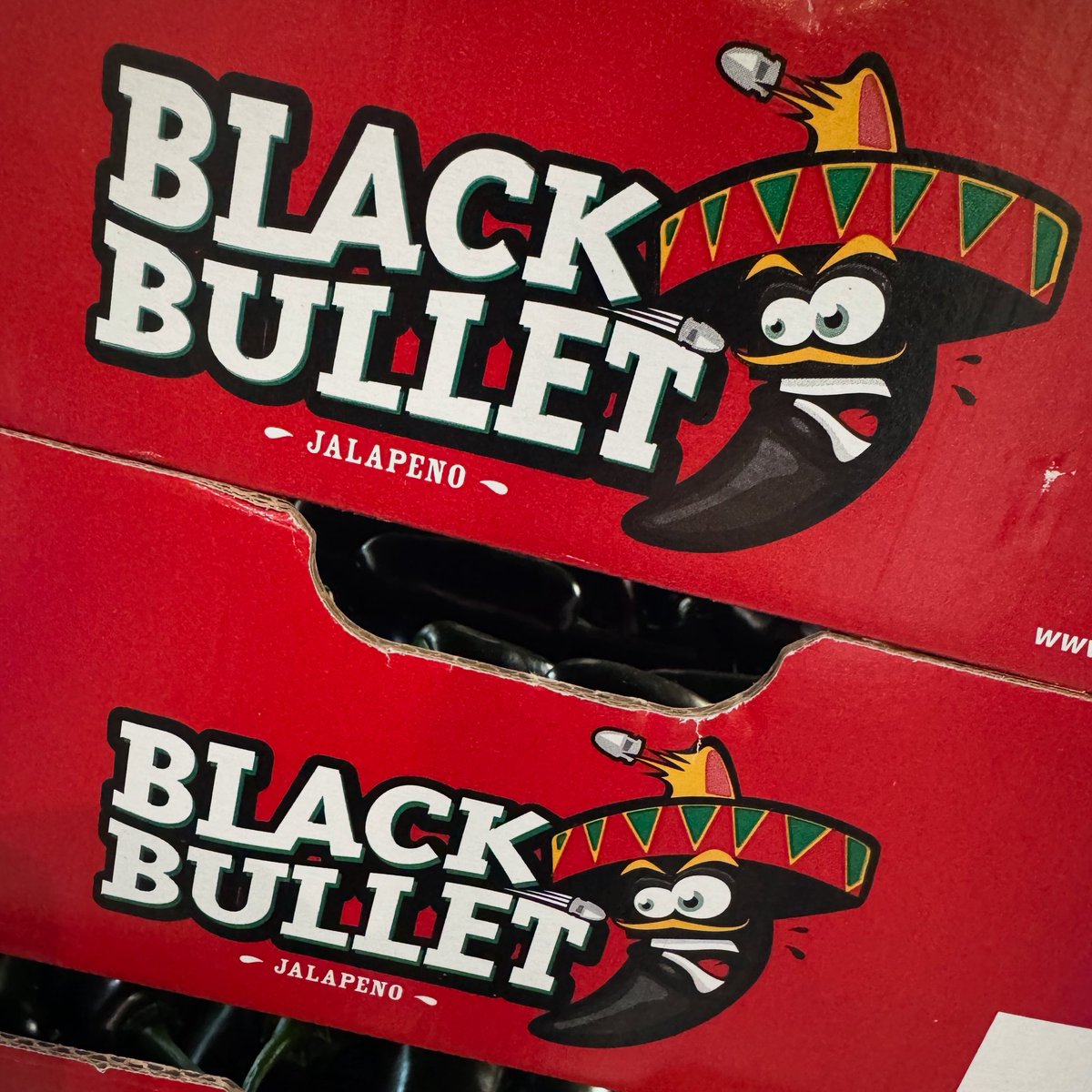 BACK IN STOCK (and my hands are on FIRE!) 🔥 

Our signature Go Go Jalapeños

bongosrockandrollpickles.co.uk/shop/gogojalap…

#buybongos #bongochilli #gogojalapeno #jalapeno #pickledchillis #homemade #cheshire #bongosrockandrollchillis #bongos #hotstuff #freshchilli