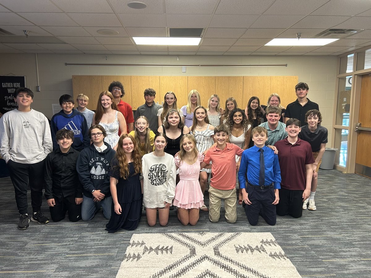 MrsGray_RMS's tweet image. The school year’s ending, and it’s time to say goodbye to our amazing 8th graders! Bittersweet doesn’t begin to cover it—proud of all you’ve achieved and excited for what’s next. Good luck in high school, you’ve got this! #Classof2029 #MiddleSchoolMemories @Clairekenken