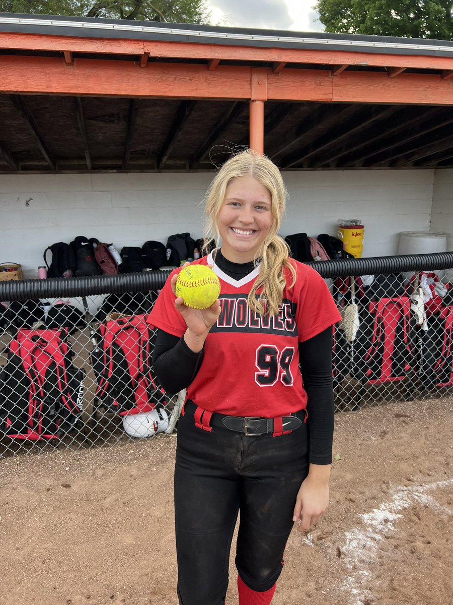 Clinton Softball tweet media