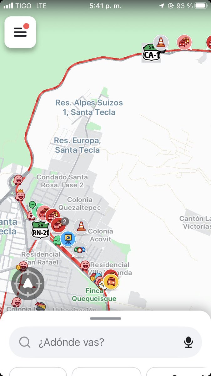 jazzaIvarenga's tweet image. me metí al waze para tener una idea de qué tan hecho verga va a estar el tráfico y no mamen jskdkdjd toda la carretera roja, un accidente, un carro quedado y como 5 avisos de atasco 😀🔫