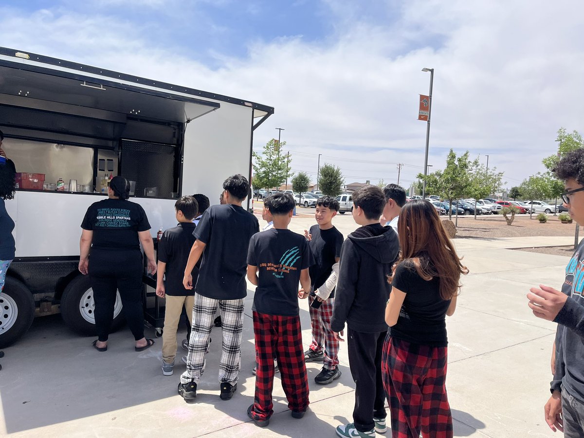 ๐ผ๐ฃ๐๐๐๐ โ. ๐ฝ๐๐ ๐ฃ๐๐ค, ๐. ๐ผ๐. (@enflores_mpms) on Twitter photo Our final day of Student Appreciation Week ended with Craze drinks to our rising Bobcats! Thank you teachers and staff for celebrating our students all week! ๐ฉต๐งก๐พ <a href="/Puentes_MS/">Greta June Brasgalla</a> <a href="/sduffy_sisd/">Sonia Duffy</a> <a href="/BLicerio_MPMS/">Bianca Licerio</a> <a href="/SISD_Herrera/">Enrique Herrera</a> #TeamSISD #ALLIN Our final day of Student Appreciation Week ended with Craze drinks to our rising Bobcats! Thank you teachers and staff for celebrating our students all week! ๐ฉต๐งก๐พ <a href="/Puentes_MS/">Greta June Brasgalla</a> <a href="/sduffy_sisd/">Sonia Duffy</a> <a href="/BLicerio_MPMS/">Bianca Licerio</a> <a href="/SISD_Herrera/">Enrique Herrera</a> #TeamSISD #ALLIN