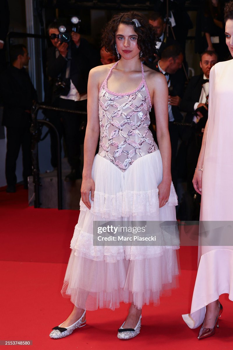 itgirlbackup's tweet photo. Cannes evolution https://t.co/gm8WoeSjcS