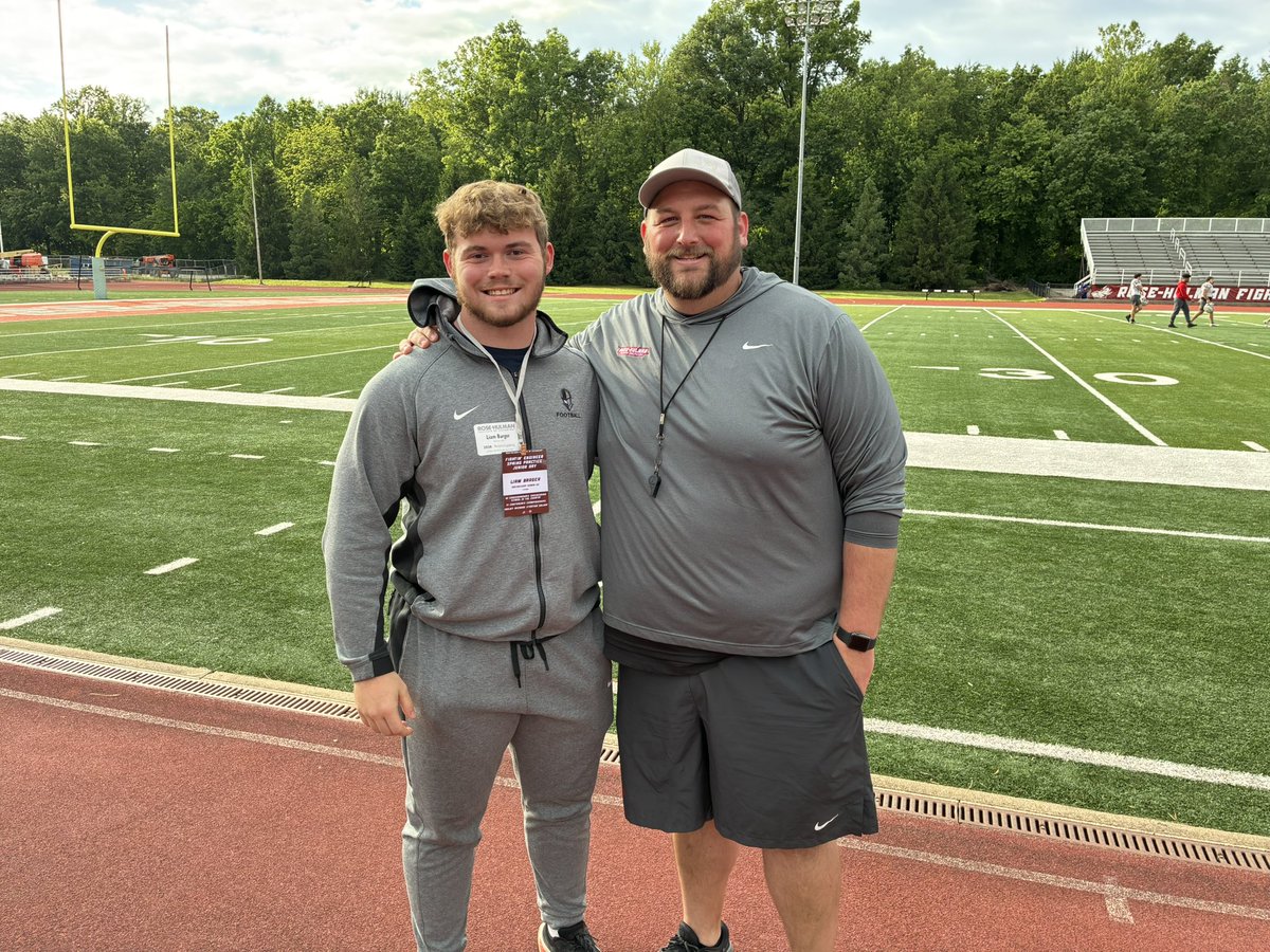 BargerLiam's tweet image. Had a phenomenal time at Rose-Hulman today learning about the Fightin’ Engineers! Thank you to @CoachSkibba for this opportunity! I’m excited to come back up soon! @CoachSokolRHIT
@CoachMas_35