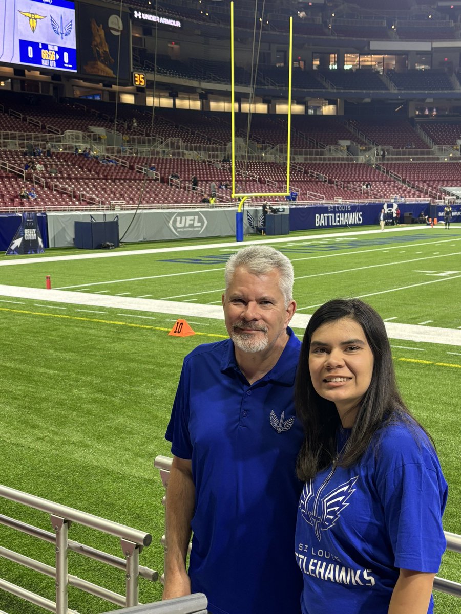 EllasLemonade's tweet photo. At my 1st Battlehawks Game.. day before graduation. Came 2 support STL. Love how they support R Military!! @XFLBattlehawks  @andybankertv  @TedHiff @FZSDHR  @PERTZFOX @kimhudsontv @reneknottsports @Roodhouse @Mocities @n https://t.co/Xvt28khW8R
