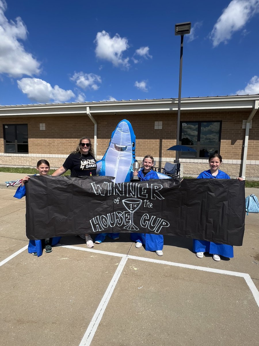 SCEAbramczykAP's tweet image. The house of Tanzanite has a lot to be proud of this year! #SCESoars