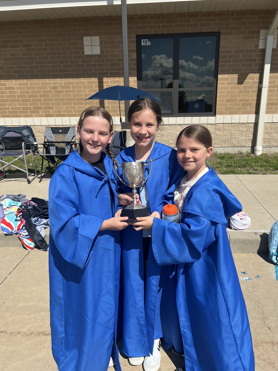 SCEAbramczykAP's tweet image. The house of Tanzanite has a lot to be proud of this year! #SCESoars