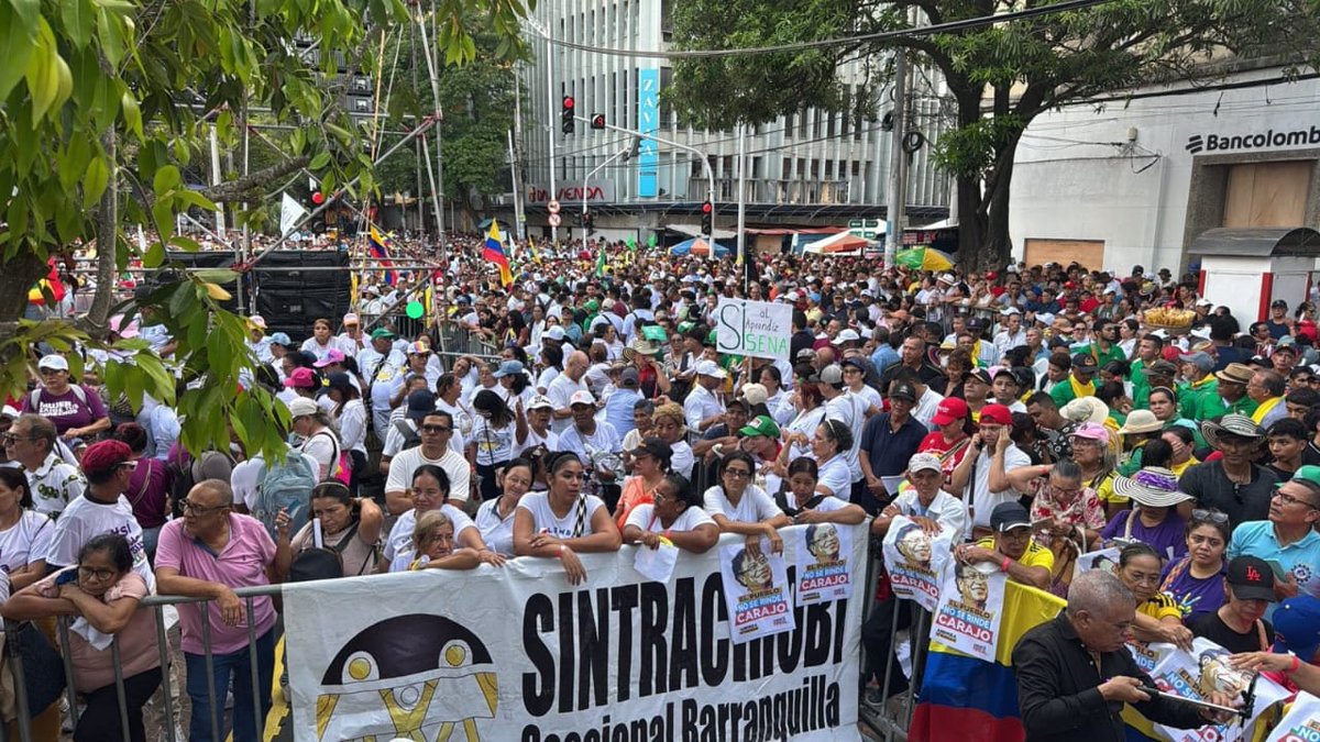 Desde Sintracihobi Atlántico agradecemos al Presidente por reconocer la labor de las madres comunitarias. Su apoyo dignifica nuestro trabajo y fortalece nuestra lucha. Estamos firmes en los Cabildos y respaldamos la reforma laboral. Por nuestros derechos y la niñez <a href="/petrogustavo/">Gustavo Petro</a>