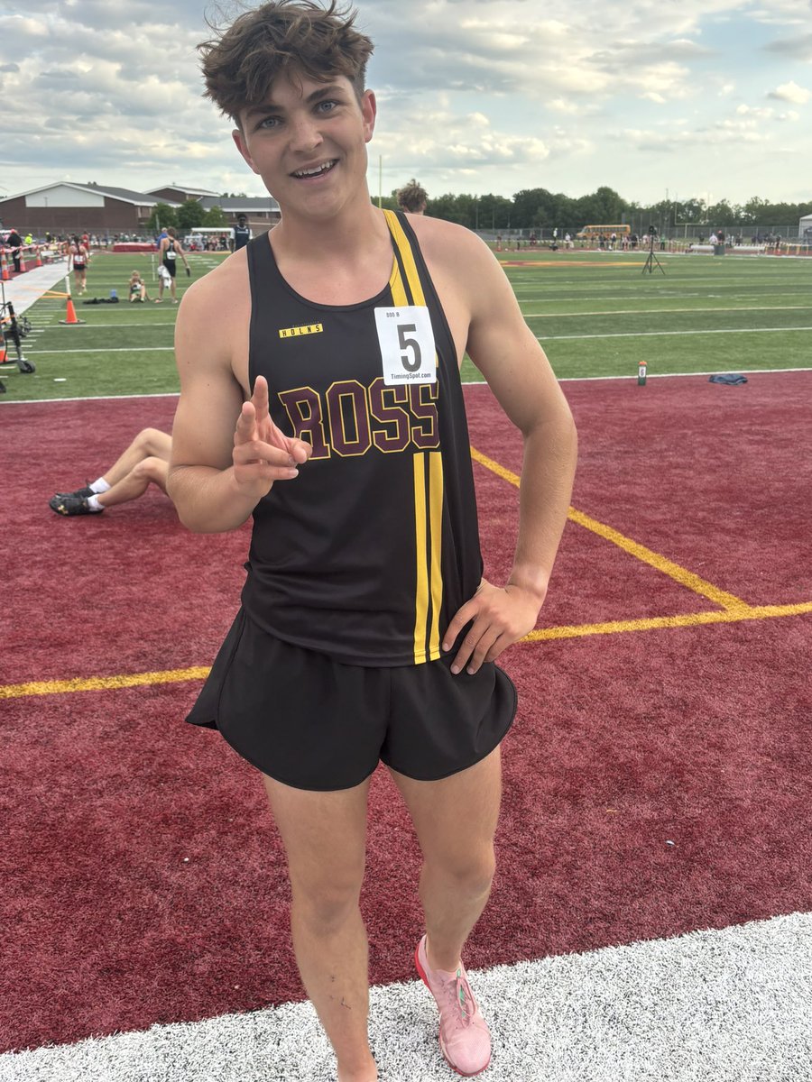 Congratulations to Kenneth Rakes for qualifying for Regionals in the 800M Run and setting a new PR in the process!