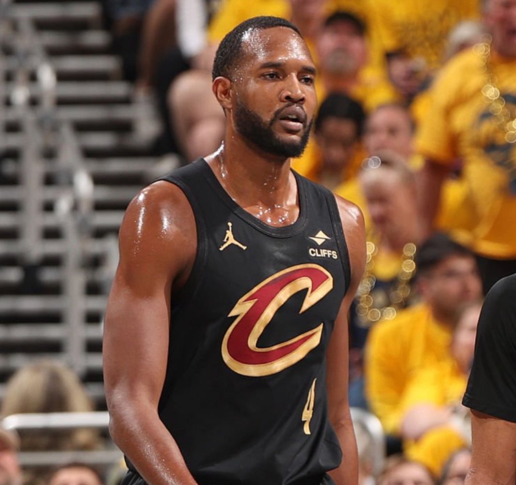TheCavsJack's tweet image. #Cavs Evan Mobley is the third player in franchise history to be named to the All-NBA Second Team:
- LeBron James (2x)
- Donovan Mitchell (‘23)
- Evan Mobley (‘25)