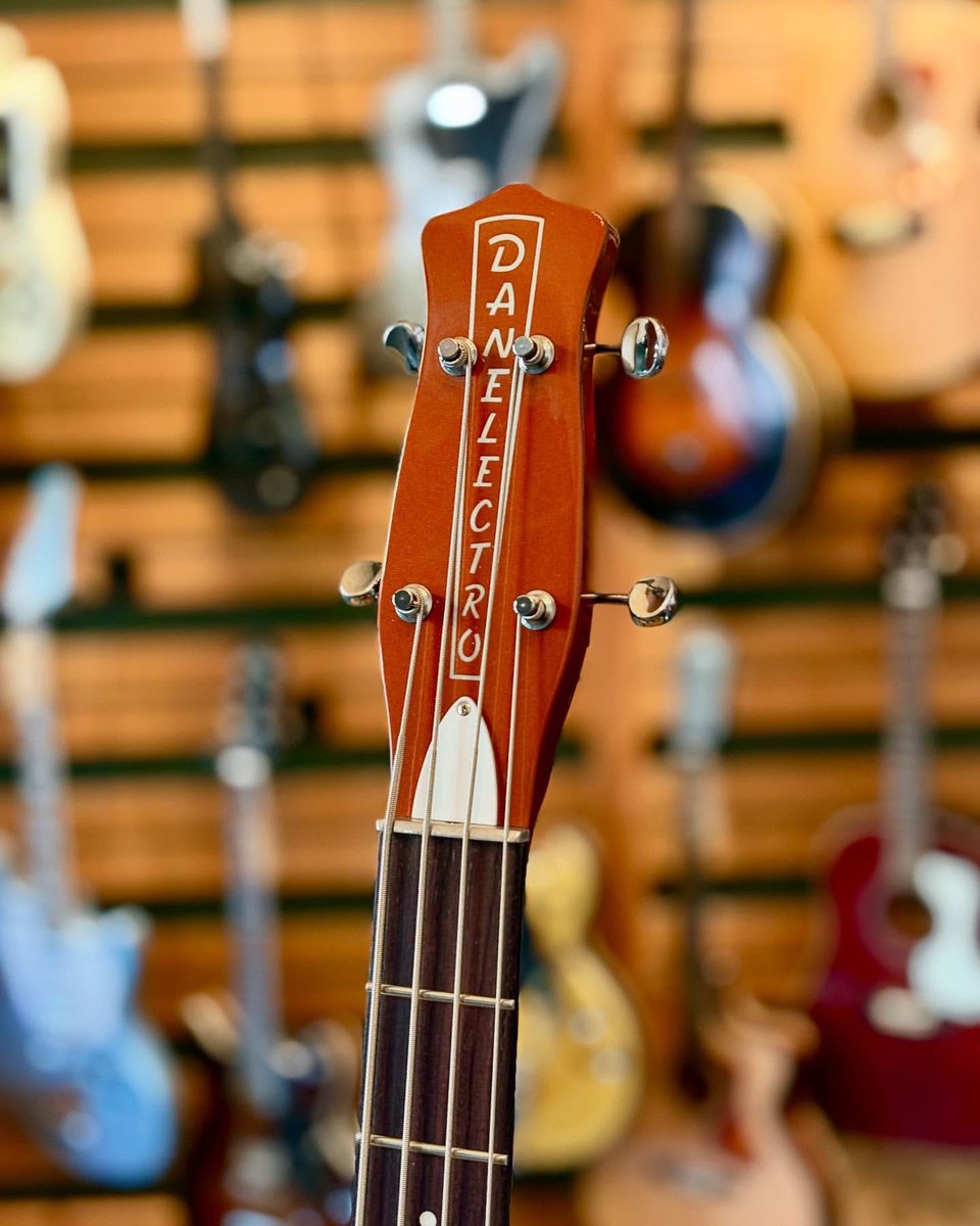 Ground Floor Guitar - One of our favorite Danelectro guitars in the shop right now is the 59DC Short Scale Bass. The copper color makes it stand out in any room. 

instagram.com/groundfloorgui…