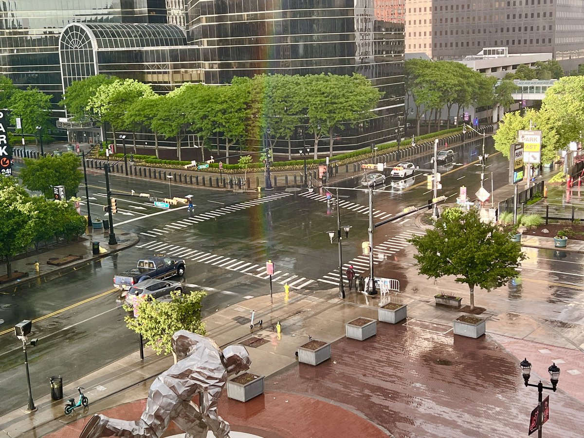 JerseyJoe50's tweet image. I’ve never found the end of the rainbow until now… it’s at the intersection of Market &amp; Mulberry in downtown Newark. There’s no pot of gold though, or else a NJTransit bus would have hit it.
#NewJersey #nbc4ny #weather #rainbow