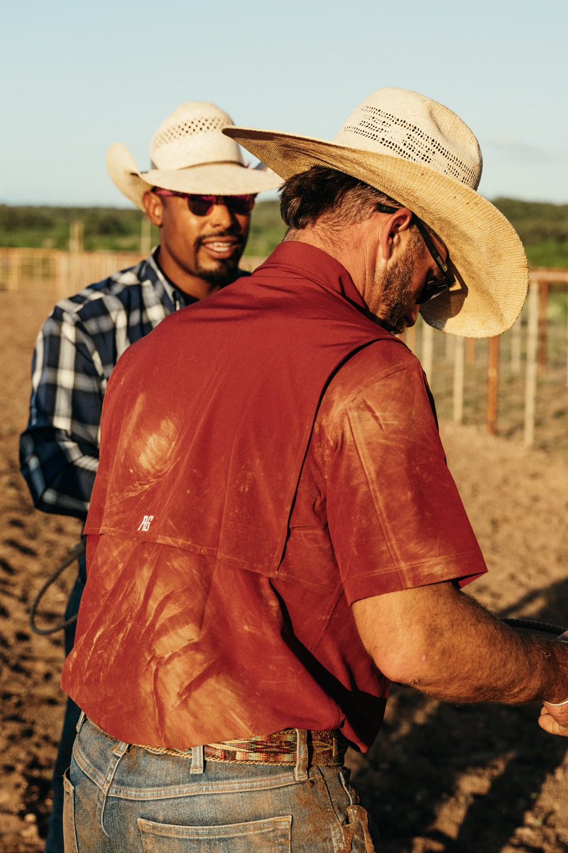 aggearclothing's tweet image. The Haybaler doesn’t flinch at dirt. Stain-resistant technology built for those who earn their stripes. Clean enough for business, tough enough for real work.

#haybaler #stainresistant #agtech #performance #agriculture #farm #ranch #clothing #aggear