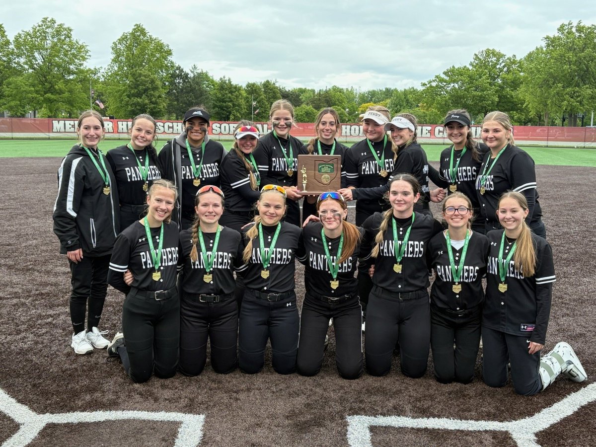 PerrySoftball's tweet image. YOUR 2025 DISTRICT CHAMPION PERRY PANTHERS!!!!! LET&apos;S GOOOOOO PANTHERS!!!!

@PerryAthletics @FederalLeagueOH @straggatmedia @btsohio #flcscores