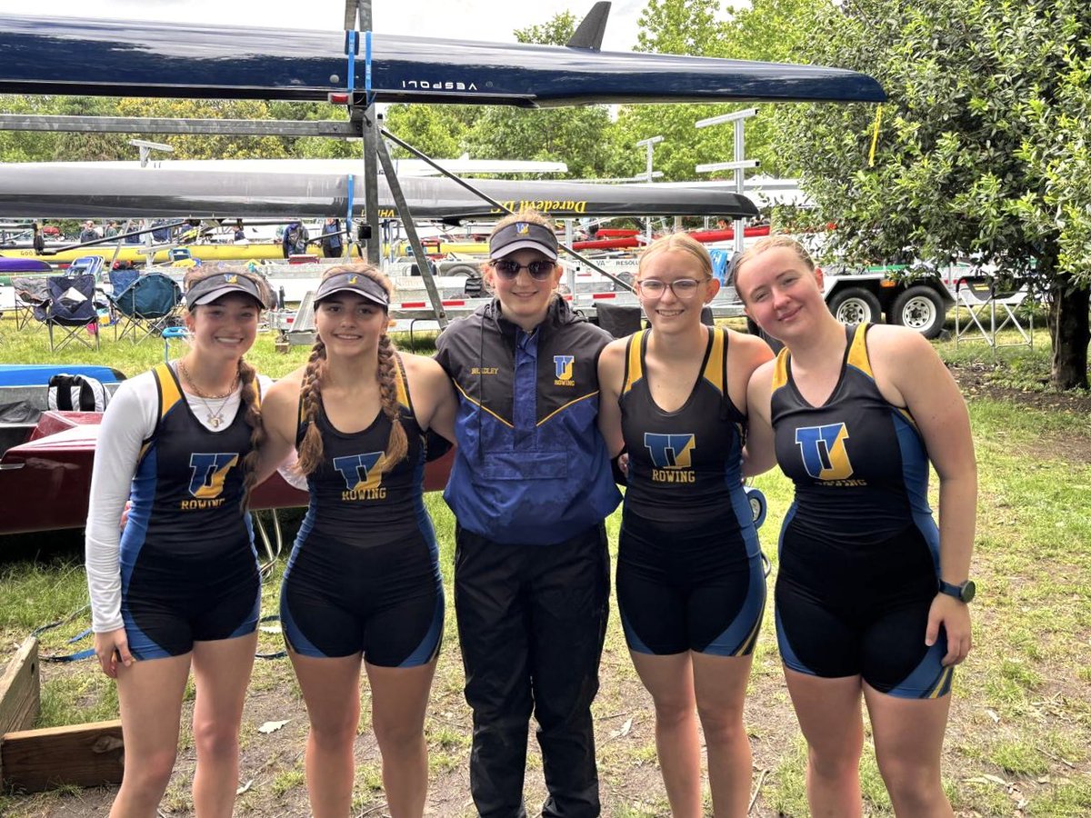 SUA Crew placed second in their race today and will advance to the semi-finals tomorrow at 9:05 am. Watch their race live here: youtube.com/live/SJ1hquo0P…. Congratulations and good luck, Arrows!