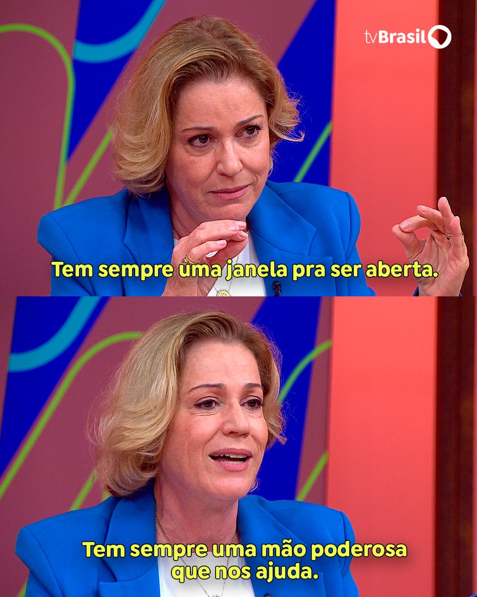 Médica Sexo Feminino Aperta Mãos Com Paciente Menina Criança Fala — Foto ©  vk_studio #633272030, image size:960x1200