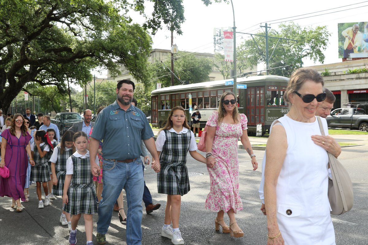 The Class of 2033 presents the Class of 2037. Today, we celebrated the Passing of the Plaid. 4th Grade presented Kindergarteners and passed-on to them the plaid jumper they will now wear instead of their blue smocks. The 4th Grade then said goodbye to the Mater Campus, crossed