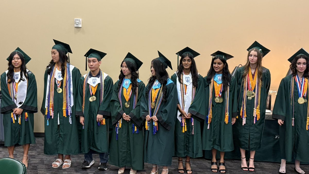DrBinnicker's tweet photo. Together you ran, together you rose. The @CedarParkHigh Timberwolves, Class of 2025, have shown the power of the pack. Howl on! #TimberwolfStrong #1LISD https://t.co/6T3hHZetxs