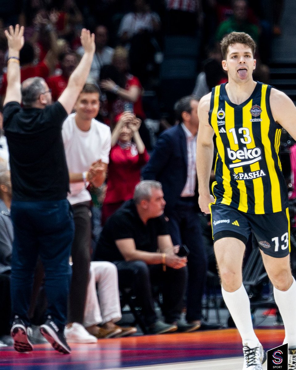 ssporttr's tweet photo. 🥹 GURURLU BAKIŞ.

Bogdan Bogdanovic &amp; Tarık Biberovic https://t.co/2LiPCUPF23