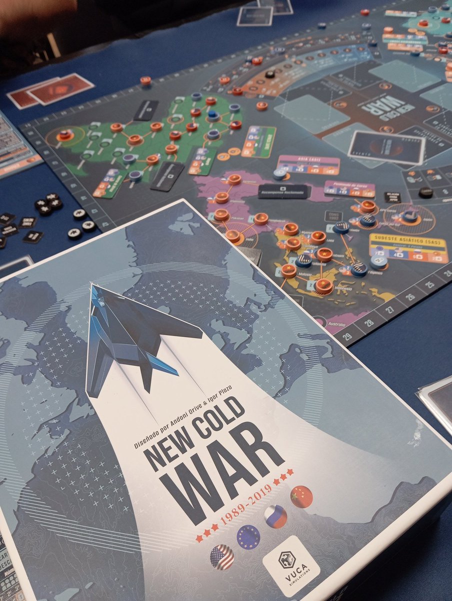 Rusia se impone a los puntos en el turno 9 después de un complot americano en el 8.
Pelea por varios controles hasta el final, y diversión desde el minuto 1