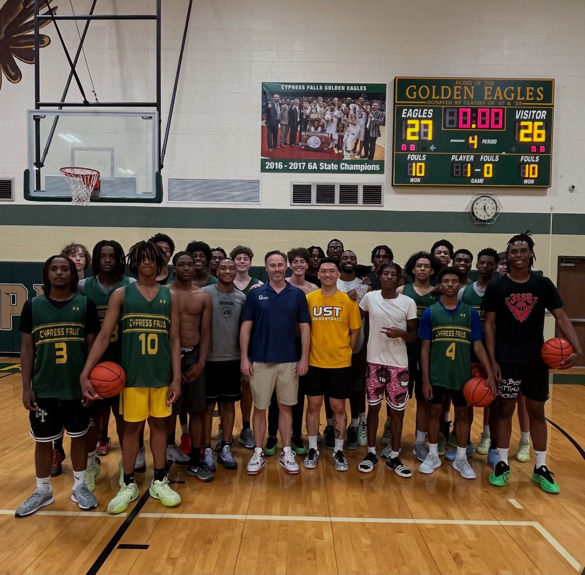 Rich Flores (@coach_flo) on Twitter photo Another great day in the gym! Love when former <a href="/CyFallsHoops/">Cy Falls Basketball</a> come back to pass the baton to grow and develop the future. Another great day in the gym! Love when former <a href="/CyFallsHoops/">Cy Falls Basketball</a> come back to pass the baton to grow and develop the future.