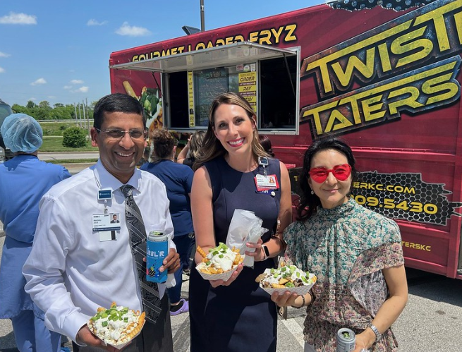 University Of Kansas Radiation Oncology (@kuradonc) on Twitter photo Dr. Julia Oh, Clinical Assistant Professor, KUMC, joins Dr. Raghu Adiga, Liberty Market CEO, UKHS, and Nicole Rhodes, Physician Relations, UKHS, for a well-deserved lunch break.
<a href="/KURadonc/">University Of Kansas Radiation Oncology</a> <a href="/KUcancercenter/">KU Cancer Center</a> <a href="/RonaldChenMD/">Ronald Chen</a> Dr. Julia Oh, Clinical Assistant Professor, KUMC, joins Dr. Raghu Adiga, Liberty Market CEO, UKHS, and Nicole Rhodes, Physician Relations, UKHS, for a well-deserved lunch break.
<a href="/KURadonc/">University Of Kansas Radiation Oncology</a> <a href="/KUcancercenter/">KU Cancer Center</a> <a href="/RonaldChenMD/">Ronald Chen</a>