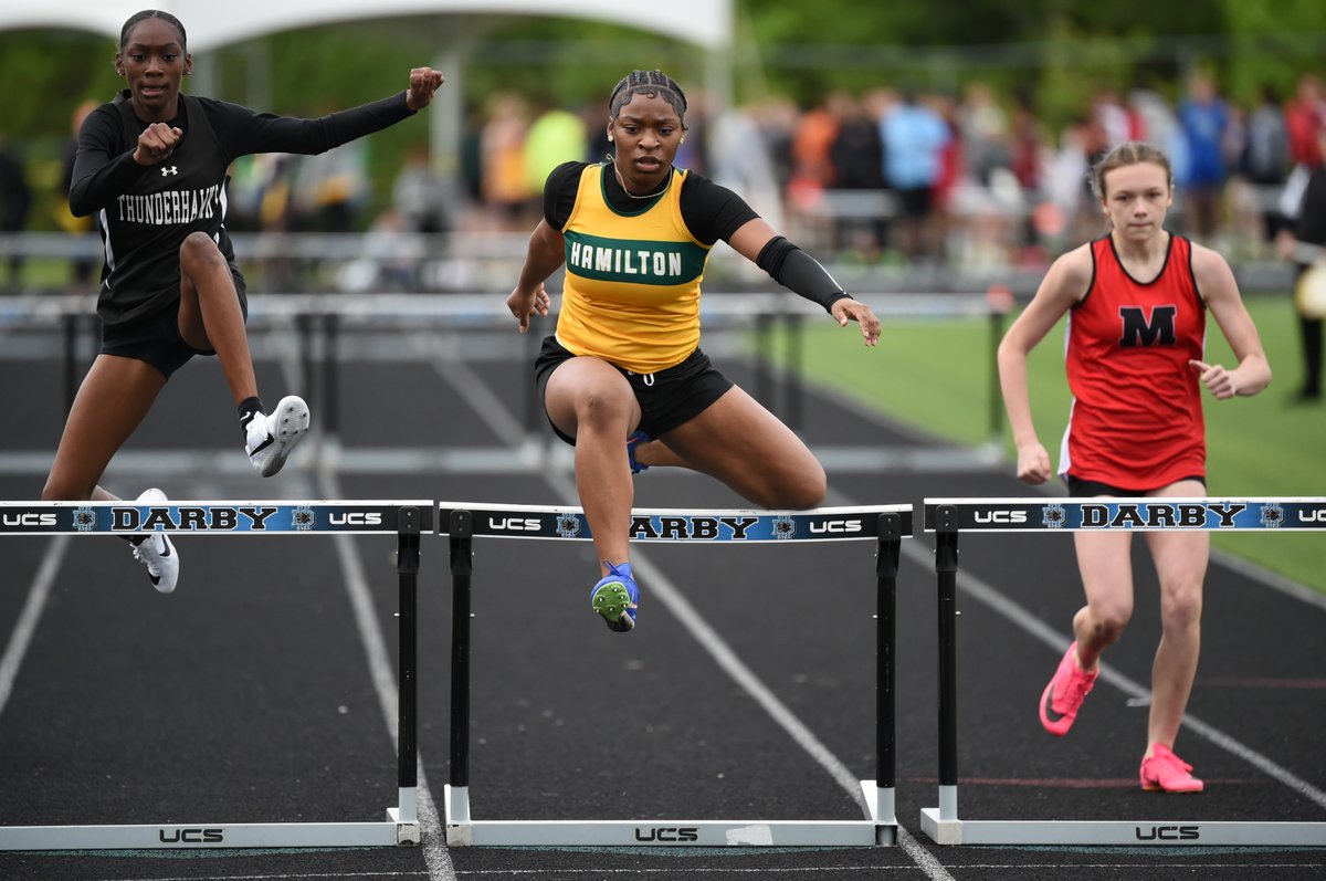 #OHSAA 7TH-8TH GRADE TRACK AND FIELD: Photos from this past weeks 7th and 8th grade state track meet are uploaded and available in the fan guide photo store.

Purchase your photos here:
ohsaa.zenfolio.com/f1015727534