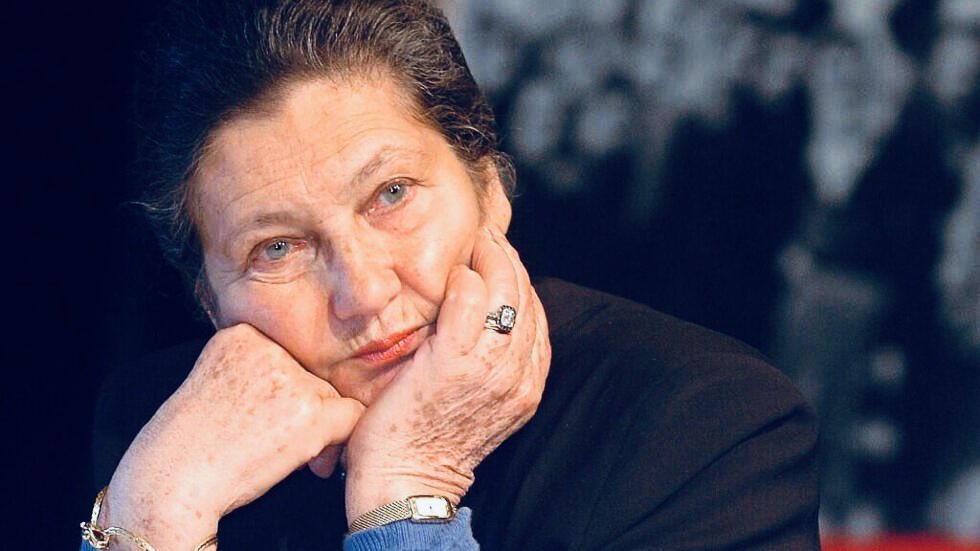 « Au fond, ce sont toujours aux faibles que l'on fait la morale, tandis qu'on finit par blanchir les puissants. »
Simone Veil