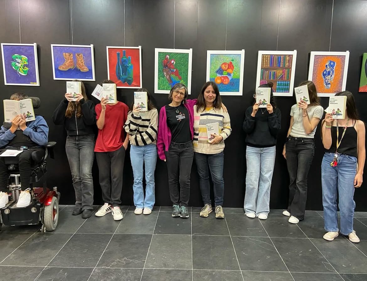 📚 Avui els clubs de lectura infantils que cada mes es reuneixen a la Biblioteca Lambert Mata de #Ripoll han rebut la visita de l’escriptora Muriel Villanueva.