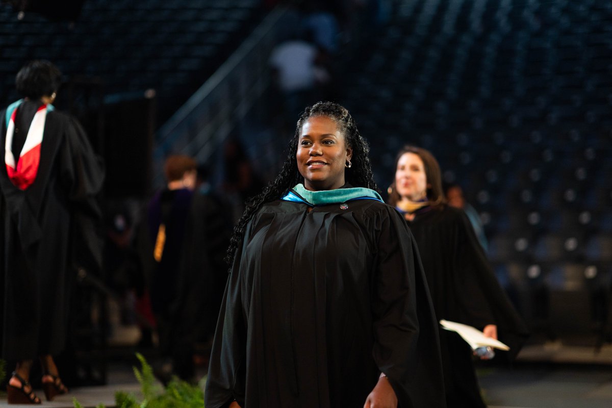 Let’s go Maynard Holbrook Jackson High School!

#ABOE including Board Chair Erika Mitchell, Board Members Alfred Brooks, Cynthia Briscoe Brown, Katie Howard, and APS Superintendent Dr. Johnson uplifted the #Classof2025 at Commencement today!
#AtlantaPublicSchools