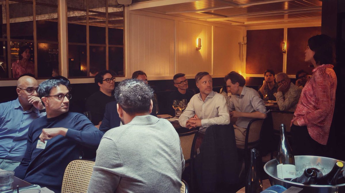 AlgoFoundation's tweet image. Last night, we hosted a dinner with over 25 VCs from companies including: @Citi, @Cointelegraph, @Bitpanda, @genventurecap, @FunFairVentures, @animocabrands, @xbtogroup, and more.

The dinner was to talk about all that’s new with Algorand and across the ecosystem.
