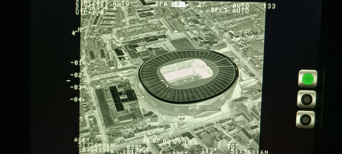 Two more photos of <a href="/SpursOfficial/">Tottenham Hotspur</a>